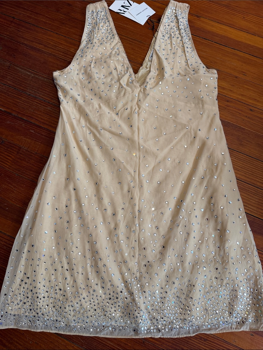 NWT  Zara Champagne Beige Sleeveless V-Neck Crystallized Mini Dress Size Medium - Picture 3 of 5